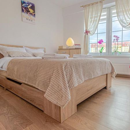 Opera Apart Appartement Braşov Buitenkant foto