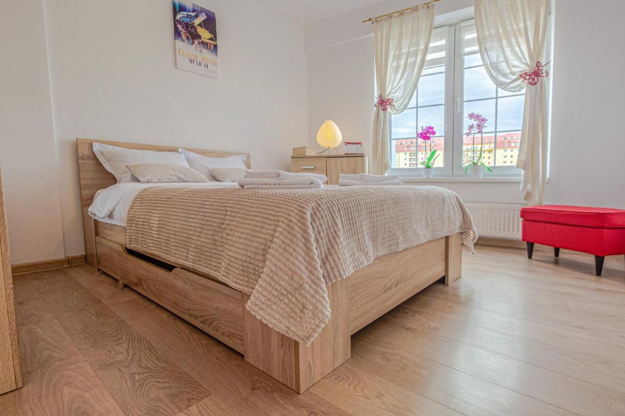 Opera Apart Appartement Braşov Buitenkant foto
