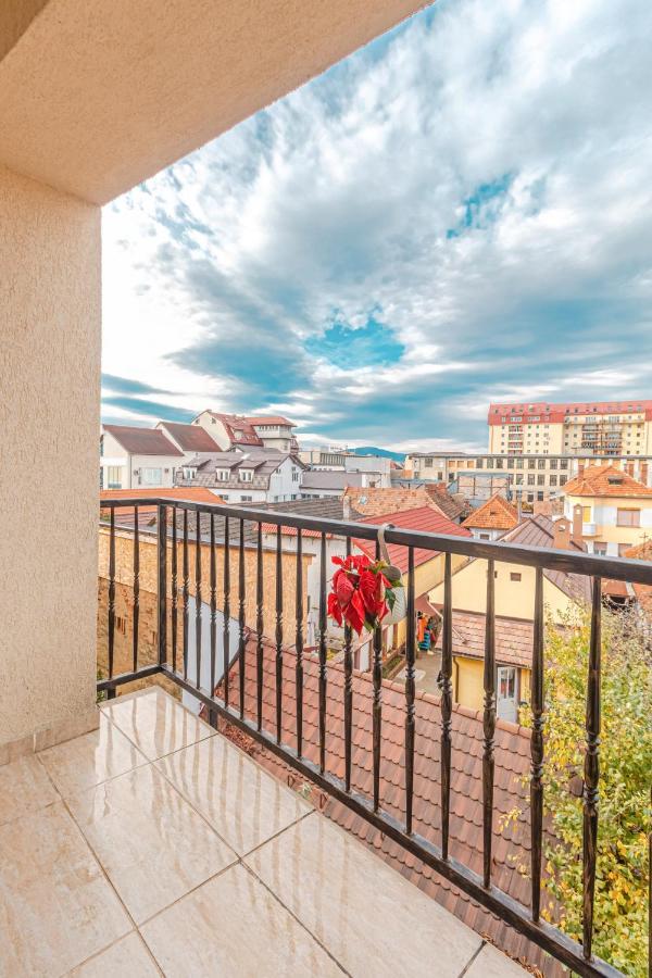 Opera Apart Appartement Braşov Buitenkant foto