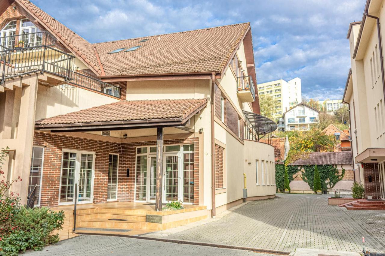 Opera Apart Appartement Braşov Buitenkant foto