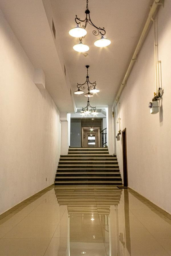 Opera Apart Appartement Braşov Buitenkant foto
