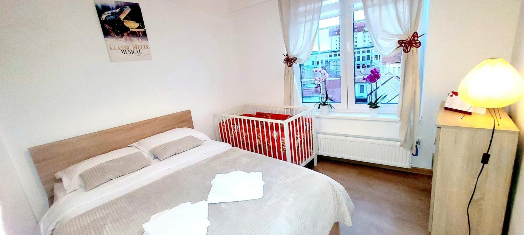 Opera Apart Appartement Braşov Buitenkant foto